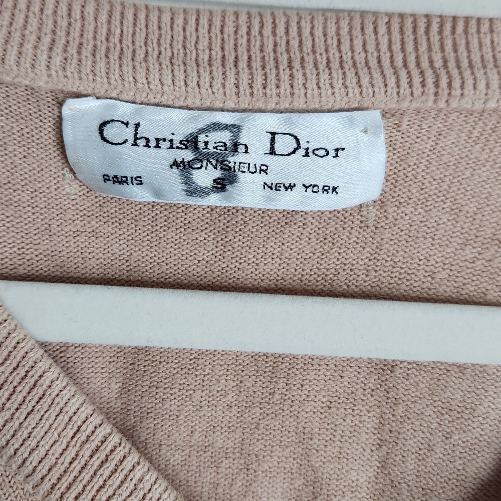 ✨️Christian Dior V-Neck Sweater in Soft Beige - Picture 3 of 6